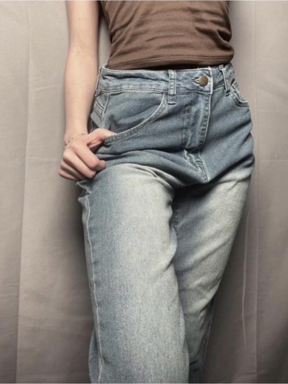 High-Rise Light Blue Women's Jeans - Classic Fit